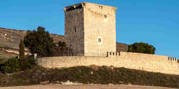 Torre de Zumel, vigilando el valle de Úrbel